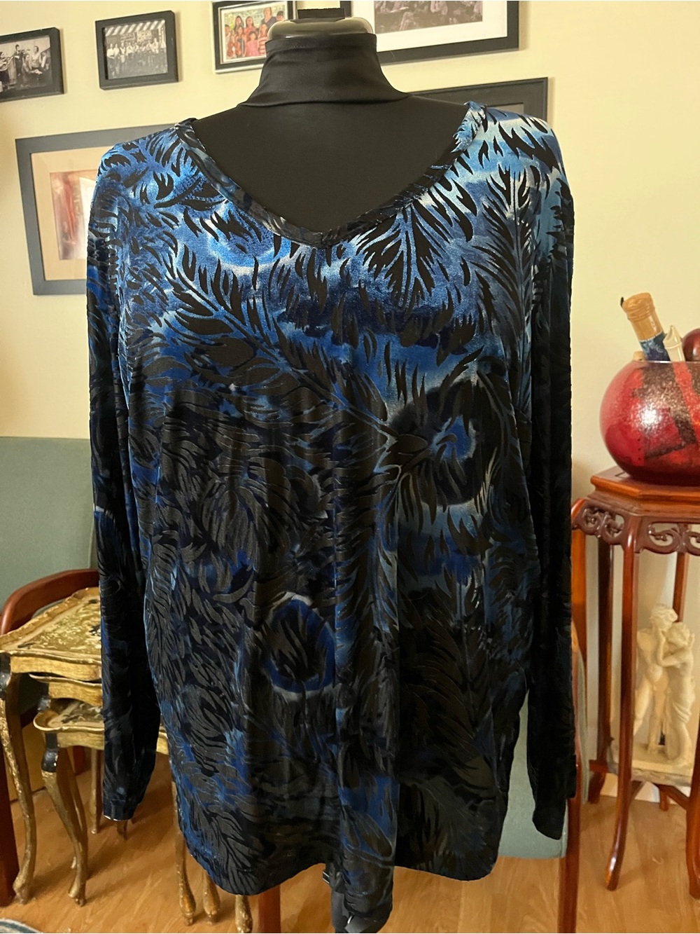 Karen Kane Blue and Black Velvet Burnout V-Neck Long Sleeve Top